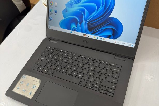 Dell Vostro 11th Generation RAM 8gB HDD 1TB