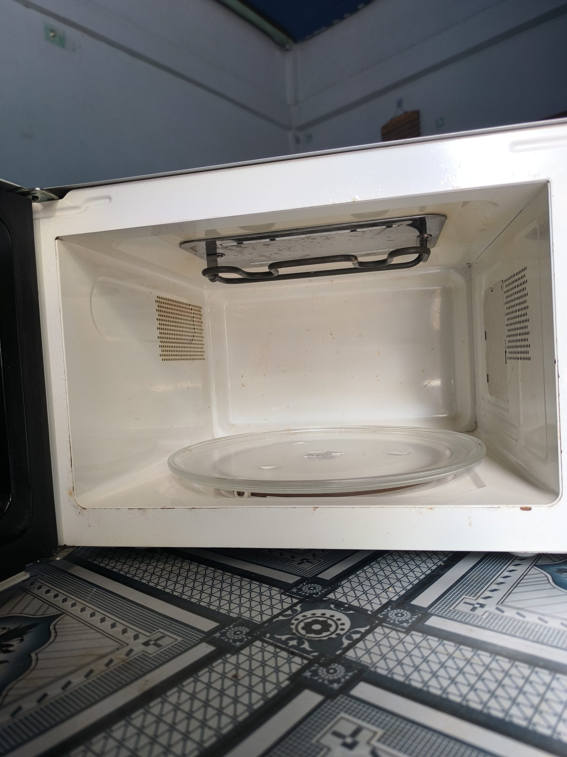 Singer Microwave oven