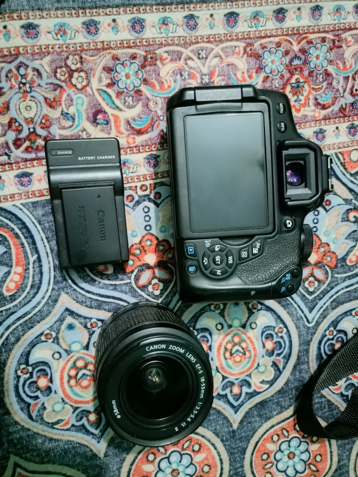 Canon EOS 750D SLR Digital Camera