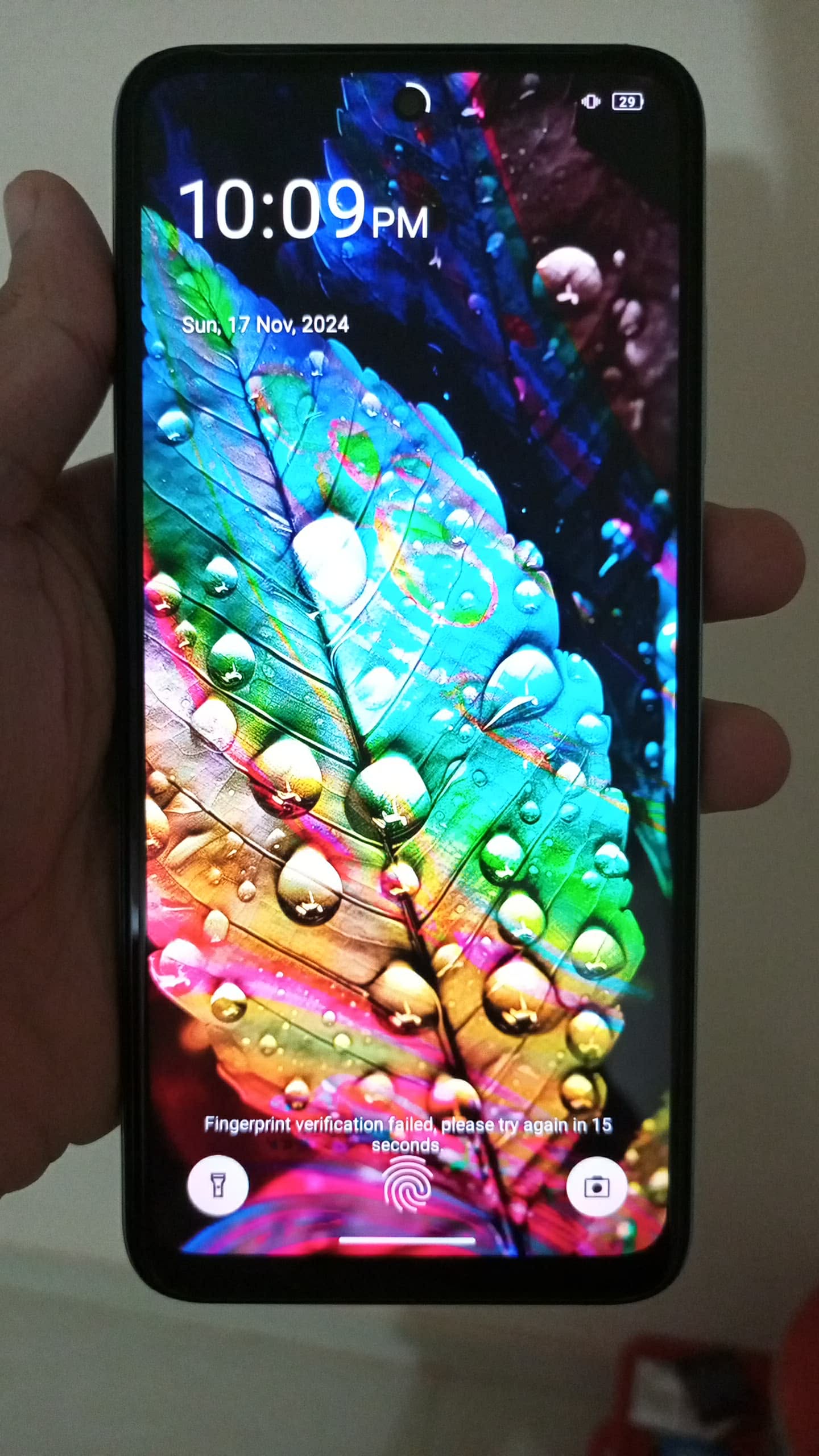 helio-40 ,ram-8,rom-128,3 mas used.full frsesh condition