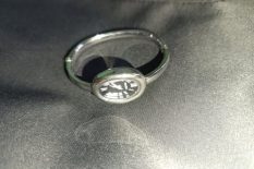 Elegant Silver Bangle Women’s Watch – Roman Numeral Dial, Classic Desig