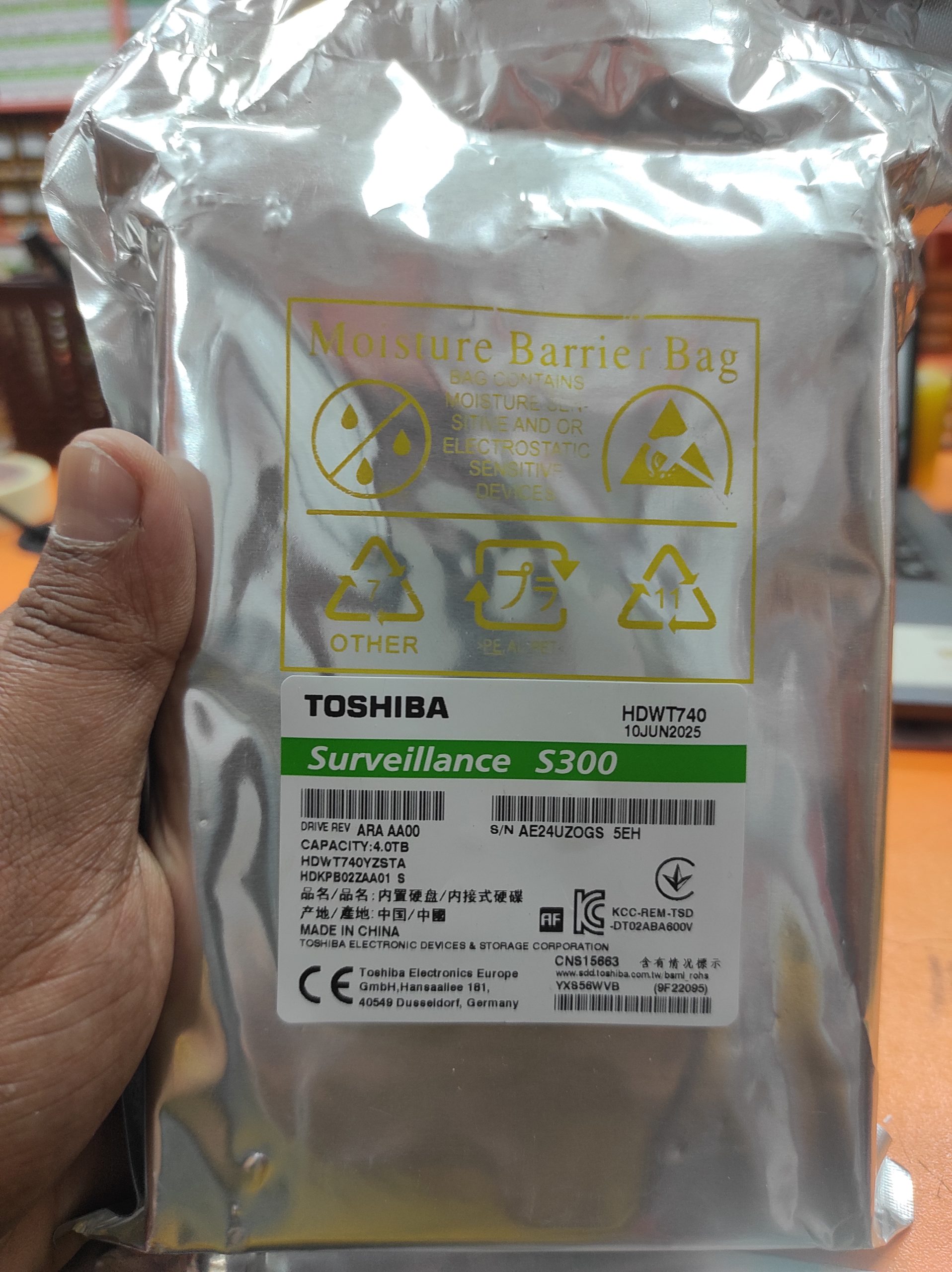 TOSHIBA HARD DRIVE 2TB/4TB