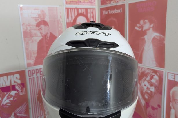 Shaft 542 GT. Less than one year used.