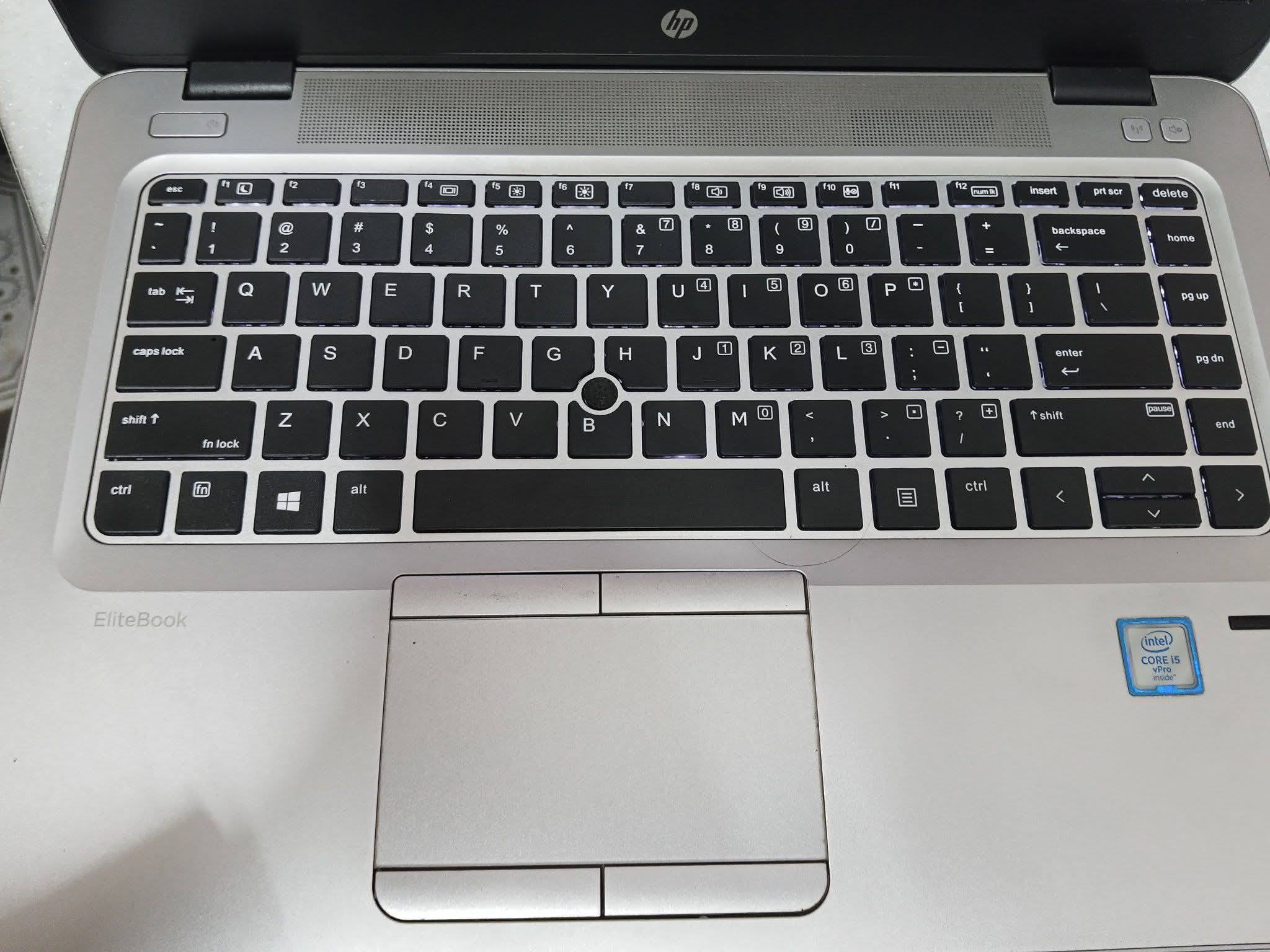 hp elitebook 840 G3 intel core i5 6th gen al arab laptop corner