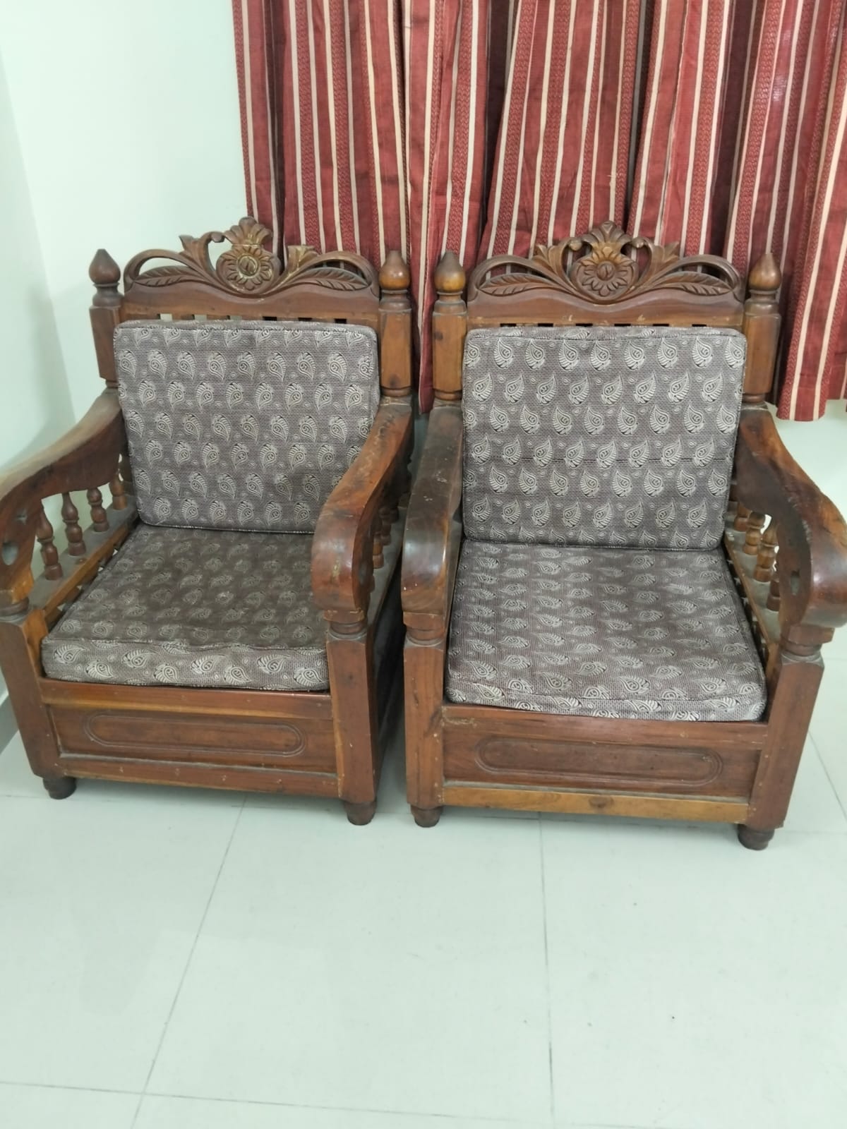 🛋️ ব্যবহৃত ৫ সিটের সোফাসেট বিক্রি করা হবে 🛋️