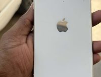 iphone 11 ,100% authentic with box charger